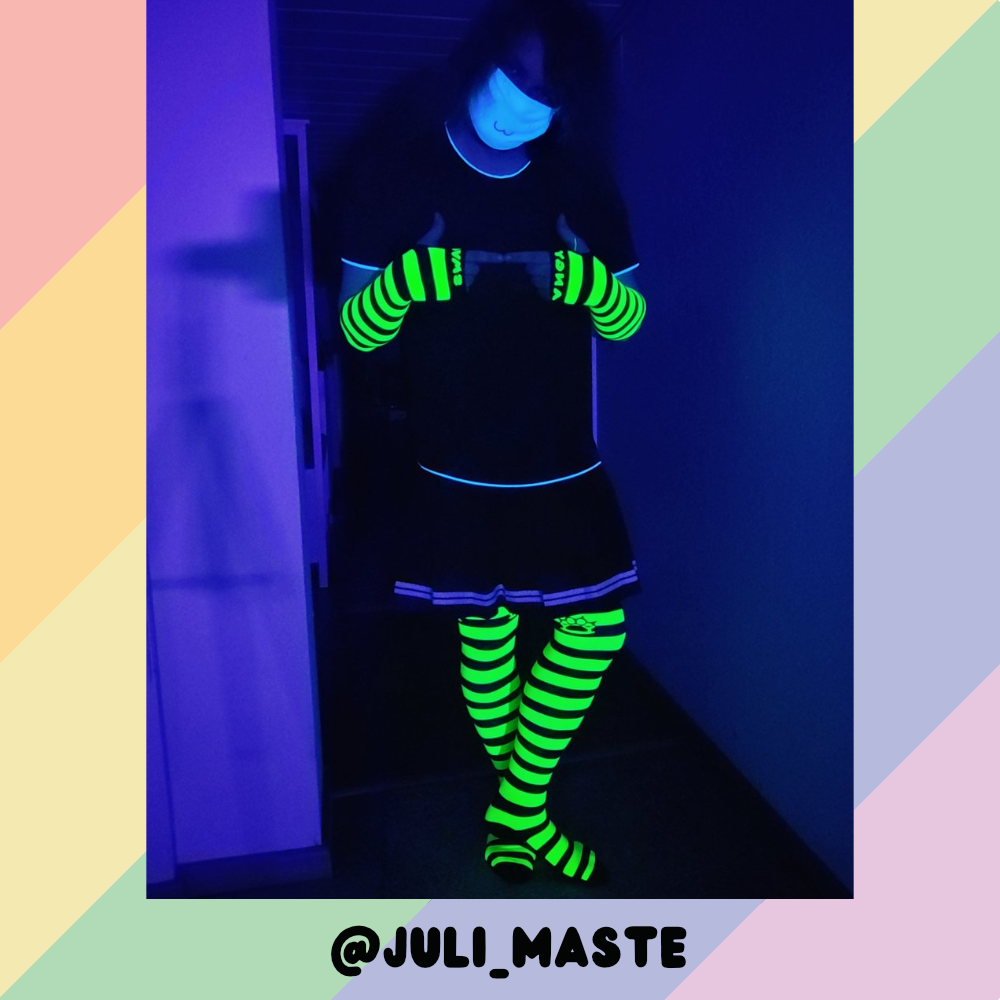 Neon Yellow vs Black Arm Warmers