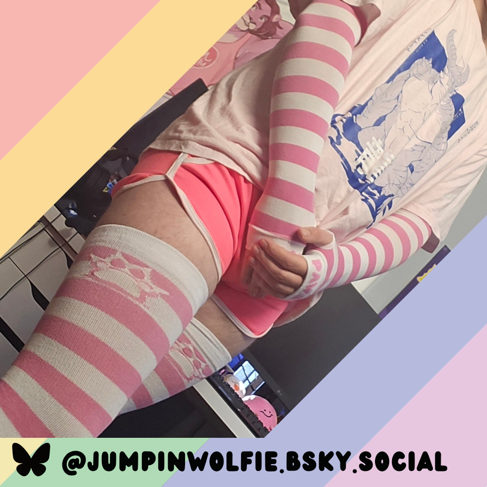 Light Pink vs White Thicc Thigh High Sockies