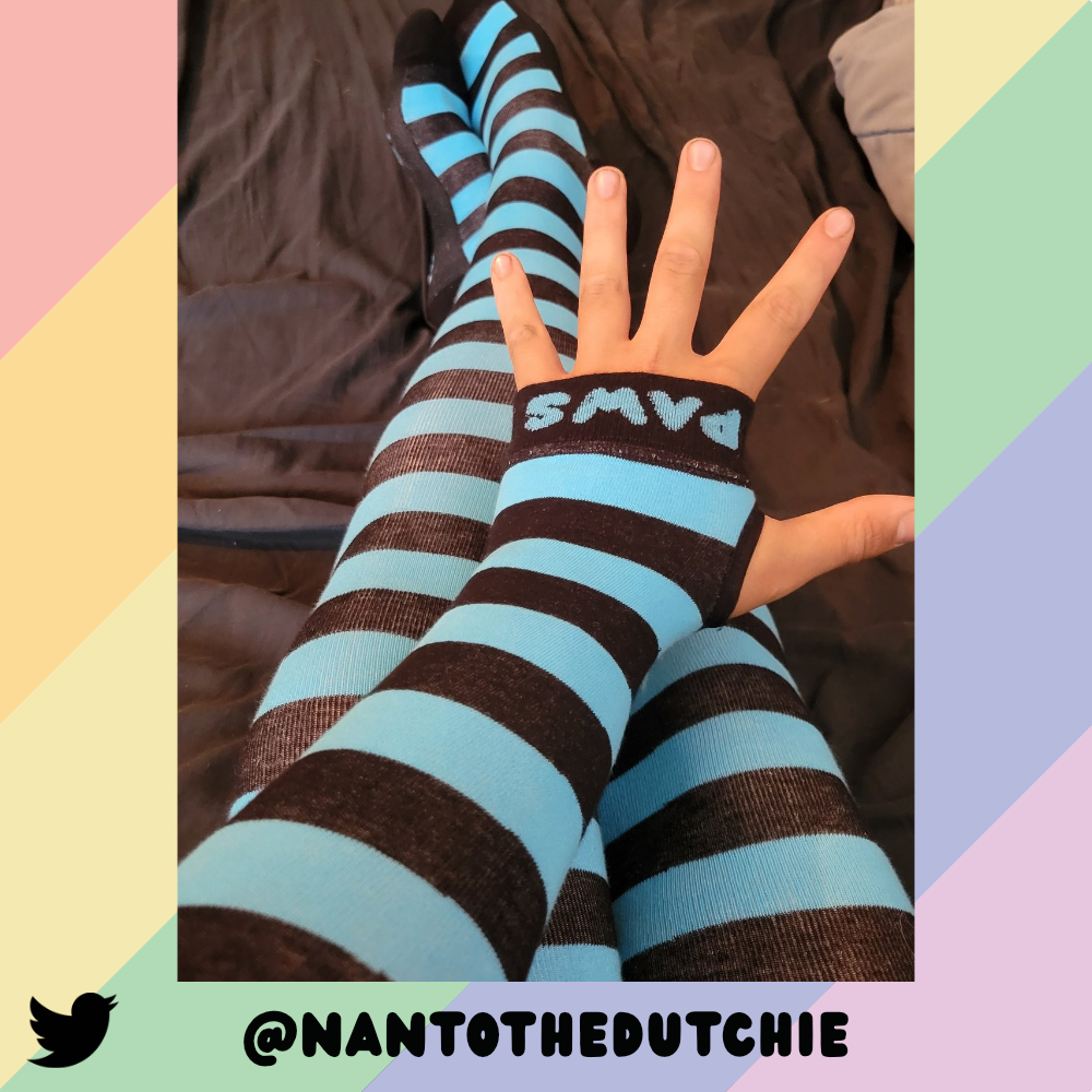 Light Blue vs Black Arm Warmers