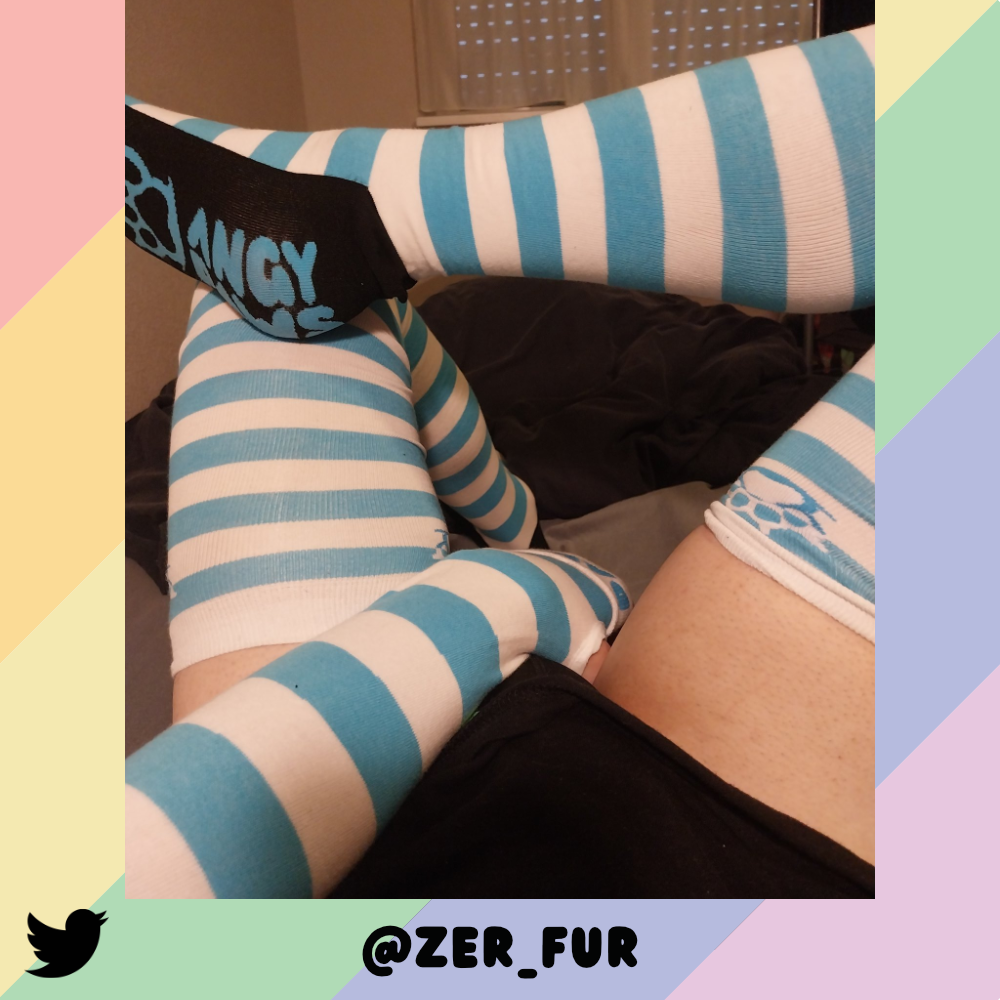 Light Blue vs White Arm Warmers