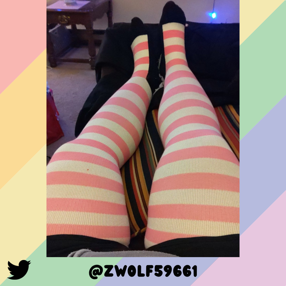 Light Pink vs White Thicc Thigh High Sockies