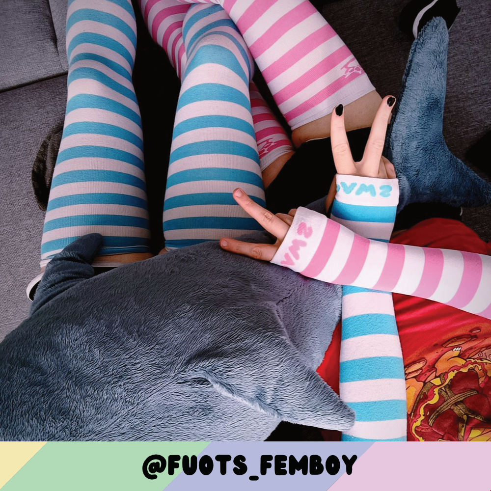 Light Blue vs White Arm Warmers