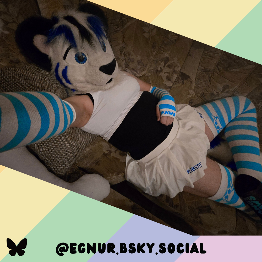 Light Blue vs White Arm Warmers