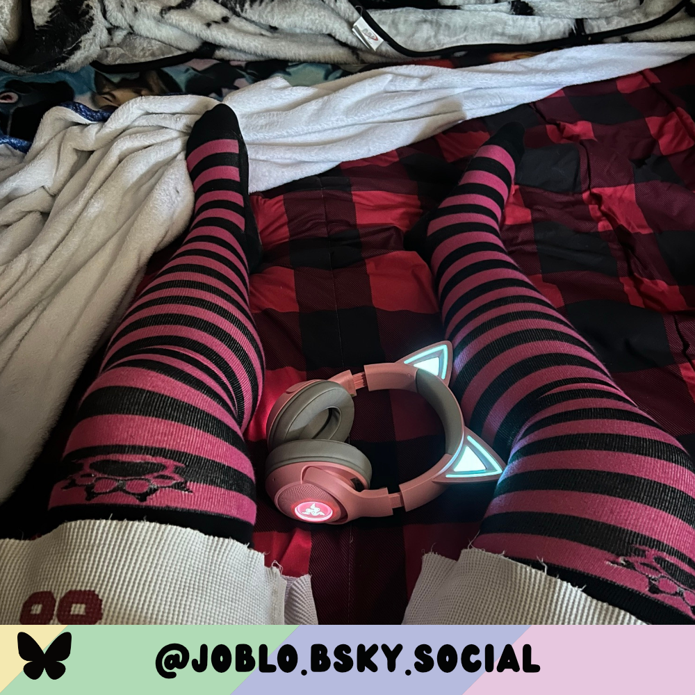Pink vs Black Slim Thigh High Sockies