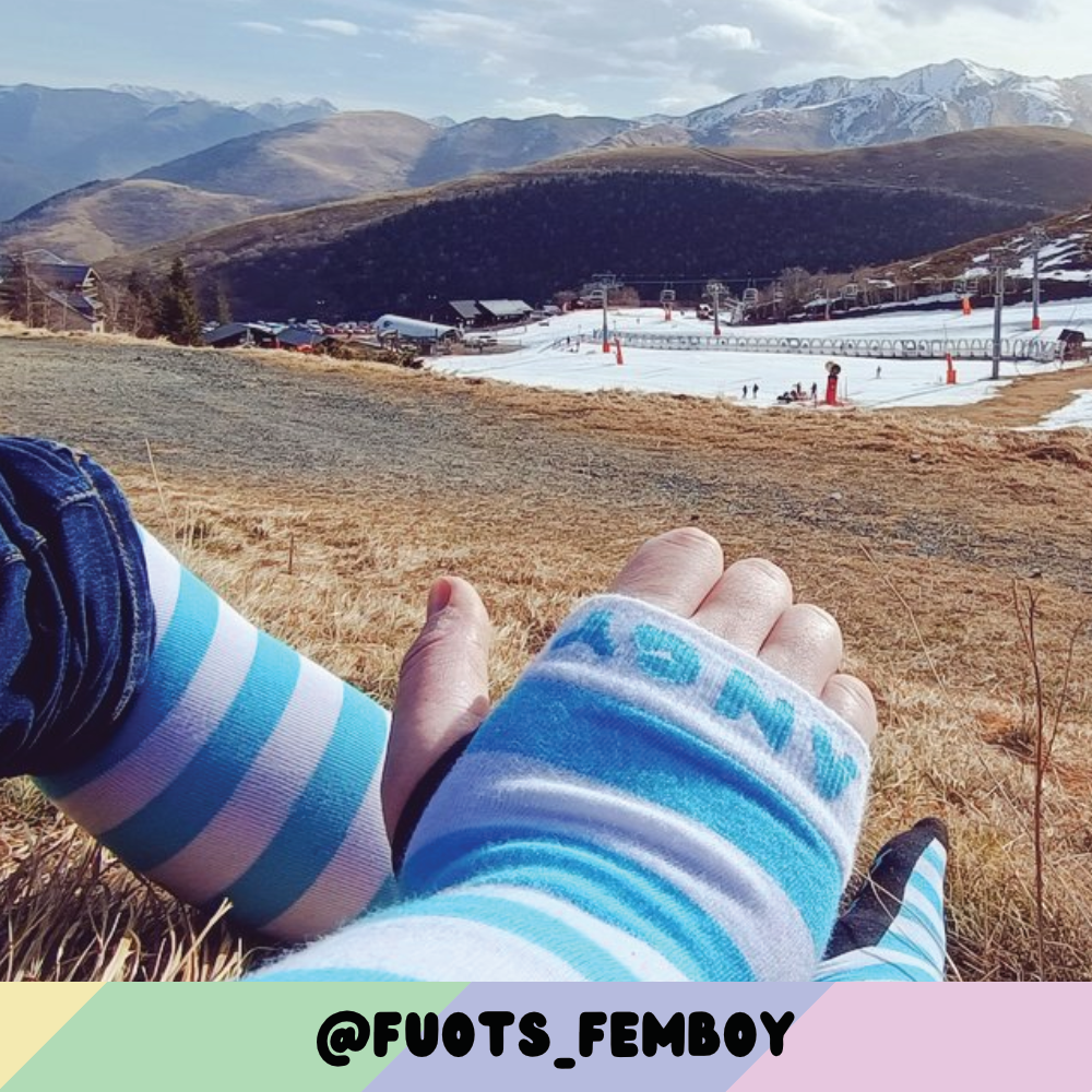 Light Blue vs White Arm Warmers