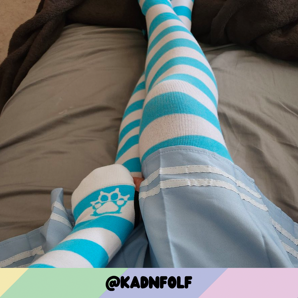 Light Blue vs White Arm Warmers