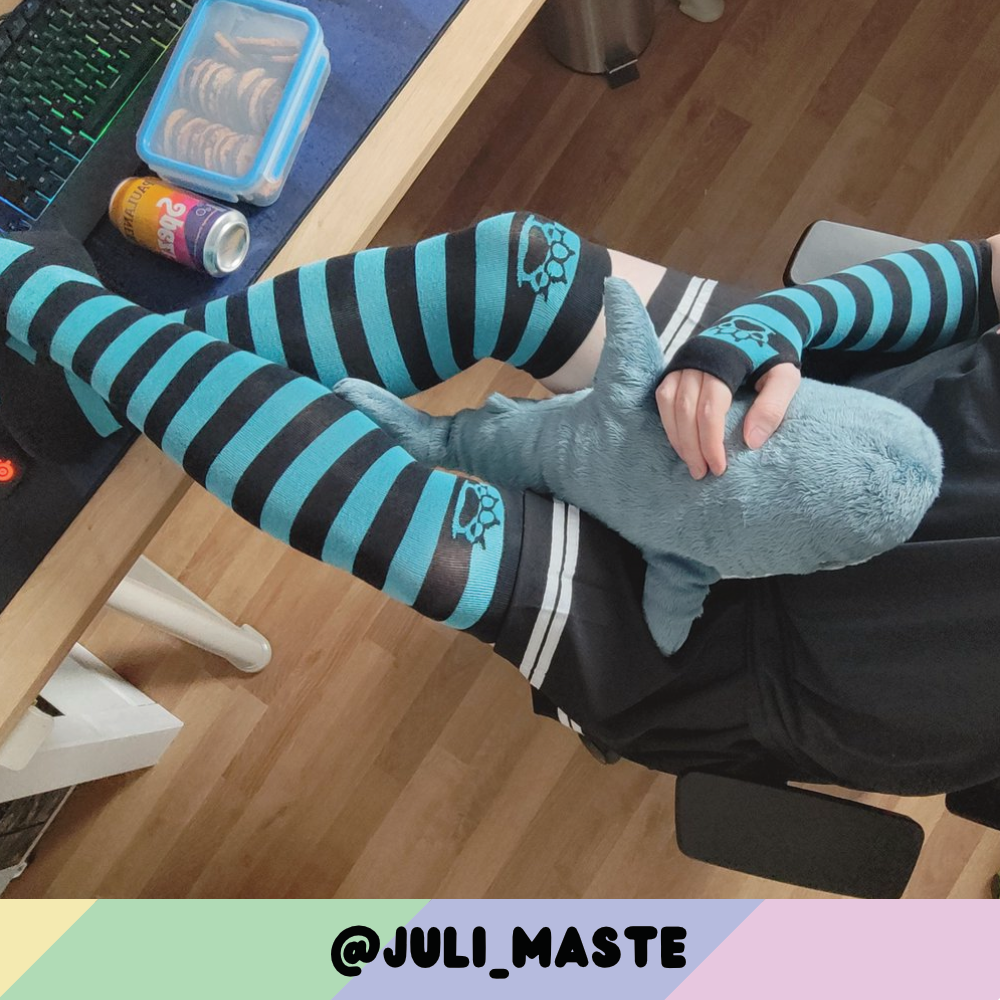 Light Blue vs Black Sockies
