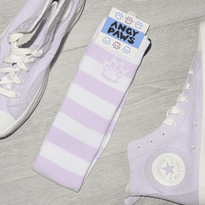Pastel Purple vs White Sockies