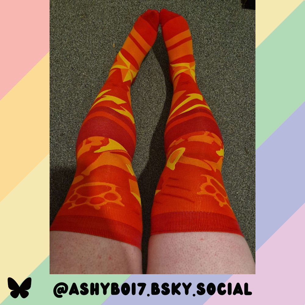 Socialist Teeth Sockies